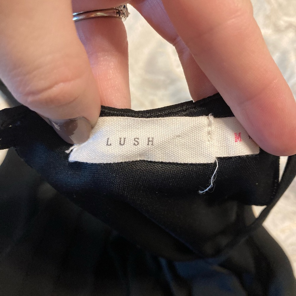 Lush Black sleeveless dress open back - Picture 5 of 6